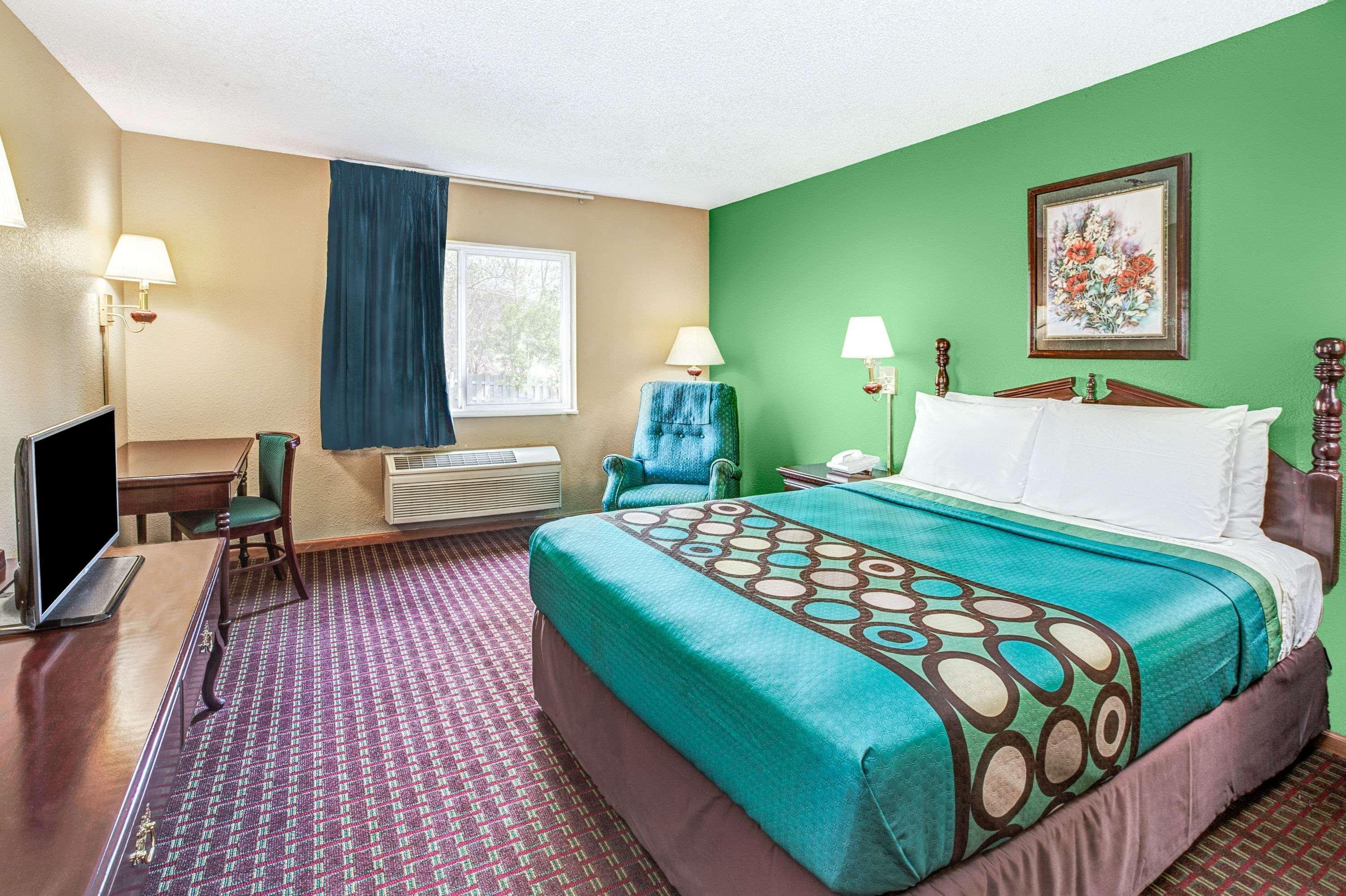 Super 8 By Wyndham Mchenry Fox Lake Area Luaran gambar